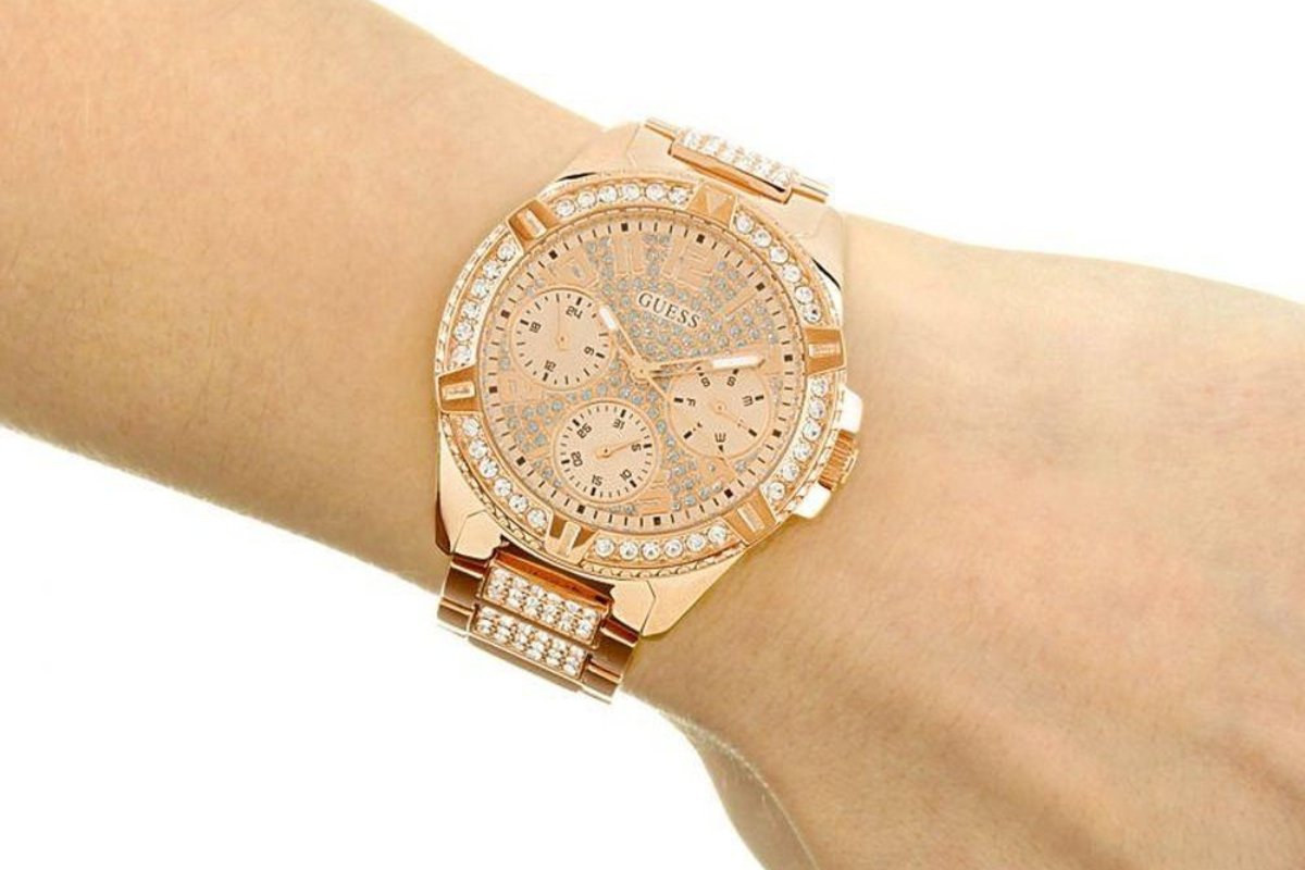 Radiant Rose: Guess Rose Gold Watches for Women in 2024 - WATCH & WATCH