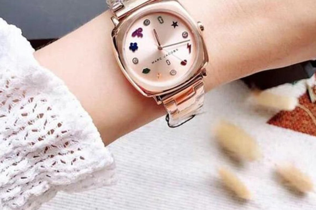 Elegant Marc Jacobs Rose Gold Watches for Women - WATCH & WATCH