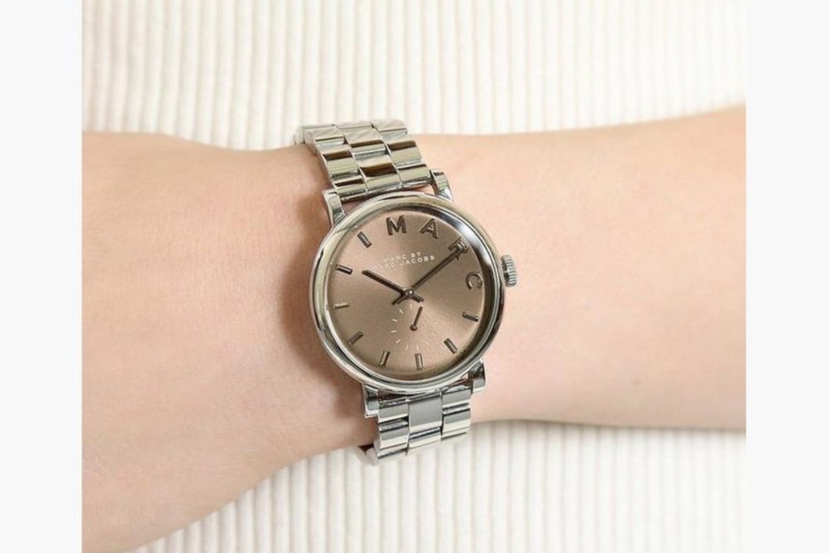 Elegant Silver Marc Jacobs Watches for Women - Perfect Gifts for Silver Lovers - WATCH & WATCH