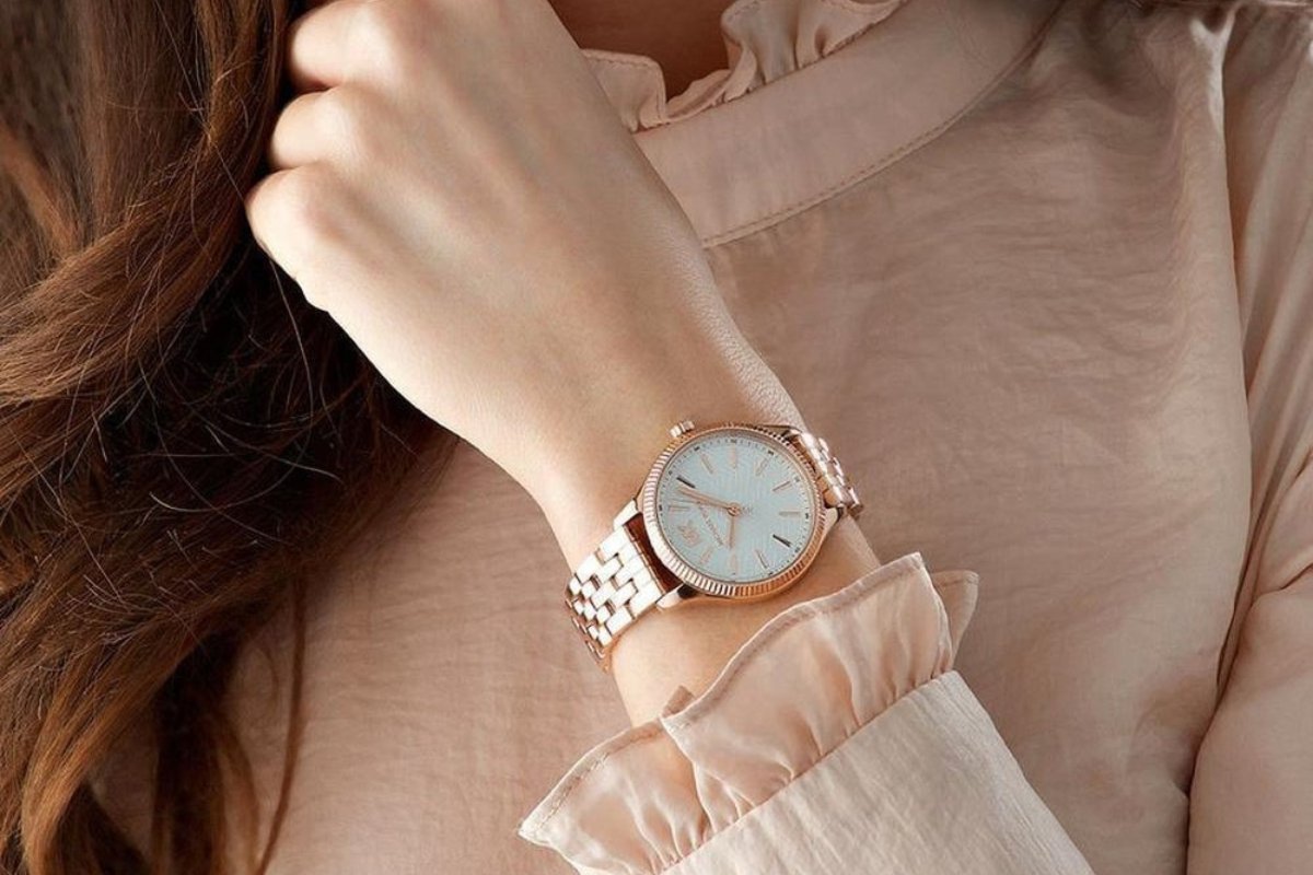 Enhance Your Elegance with Michael Kors White Dial Rose Gold Case Ladies' Watches - WATCH & WATCH